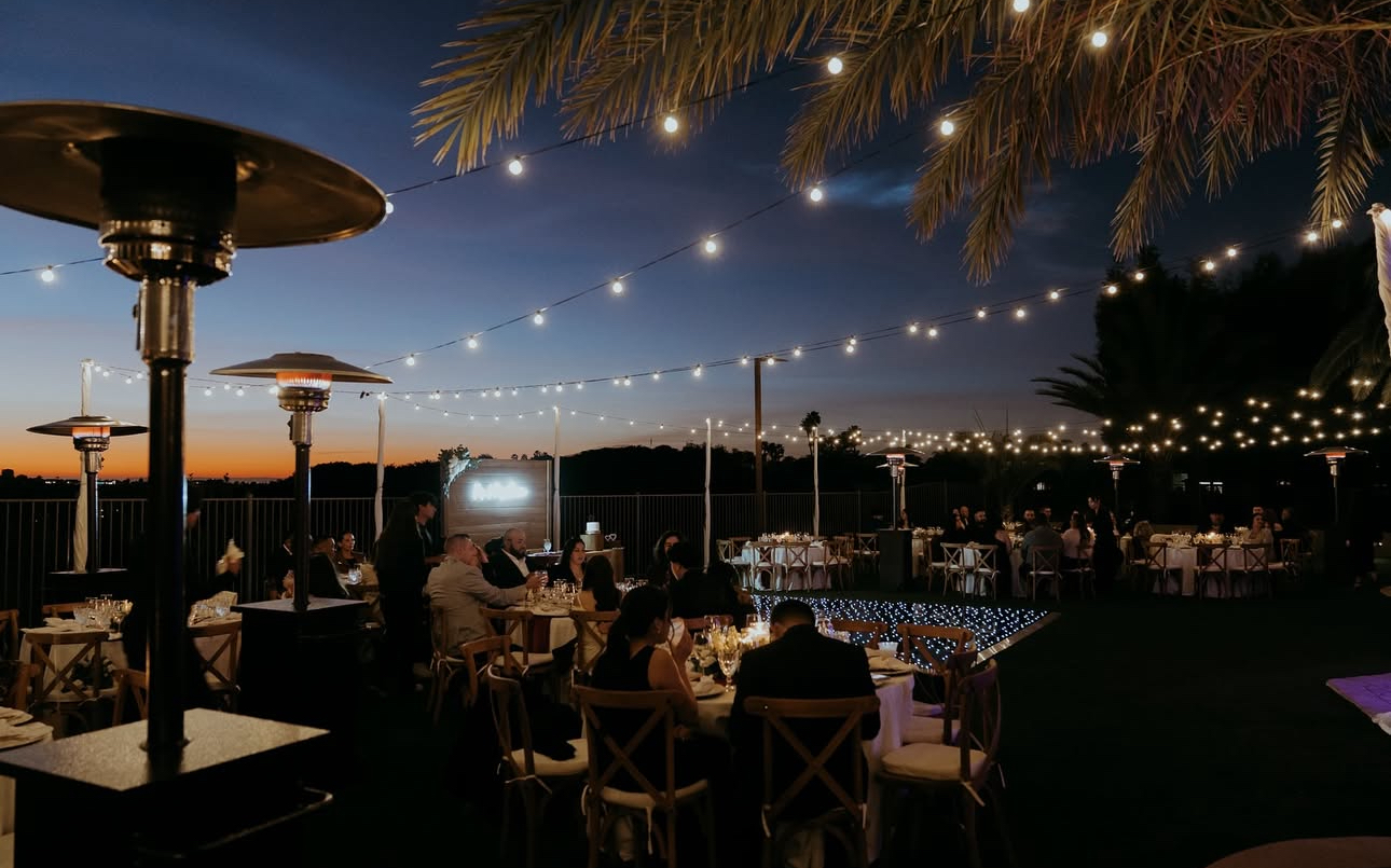 Outdoor canopies, market lights, heaters and umbrellas for events